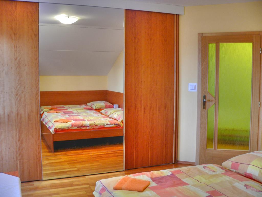 Privat Baja Hotel Liptovský Mikuláš Kamer foto