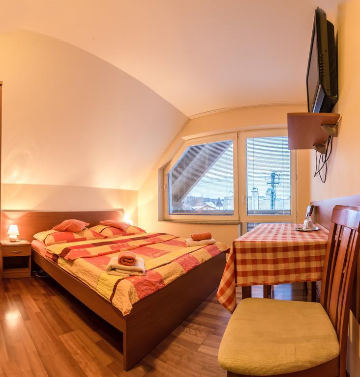 Privat Baja Hotel Liptovský Mikuláš Kamer foto