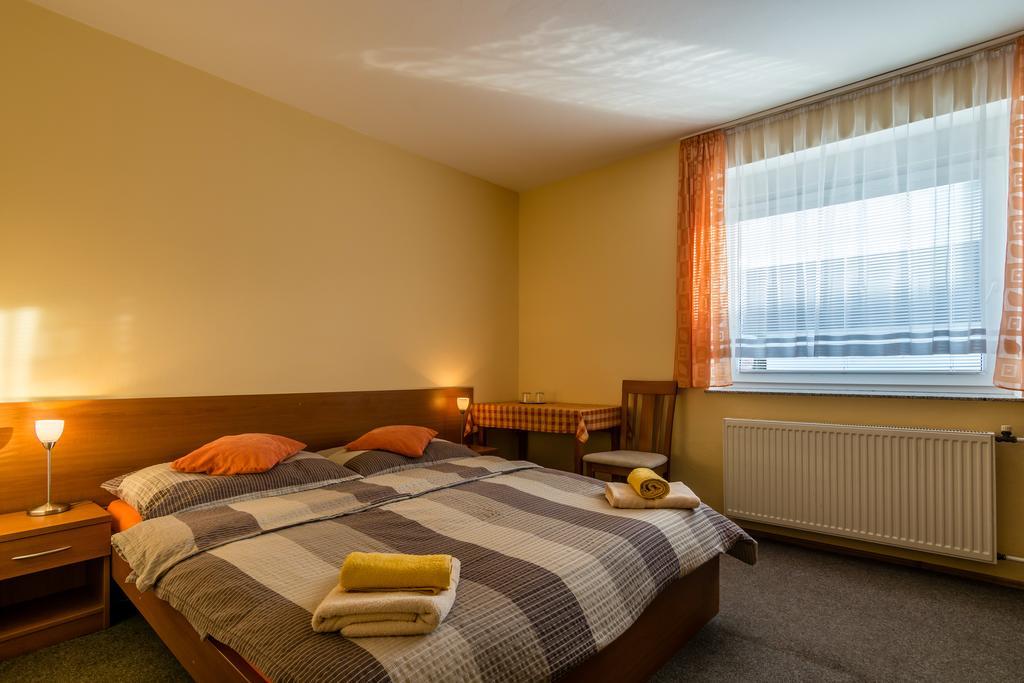 Privat Baja Hotel Liptovský Mikuláš Buitenkant foto